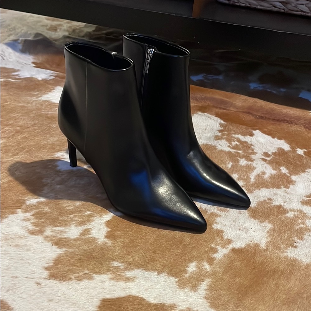 NWOT Calvin Klein Booties